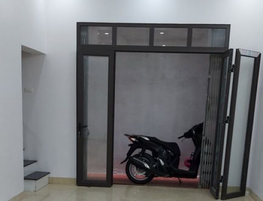 Bán nhà 3 tầng ngõ đê Trần Khát Trân 38m 3,4 tỷ
